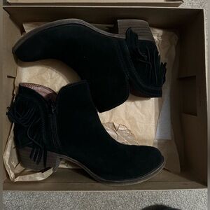 Lucky brand women’s booties